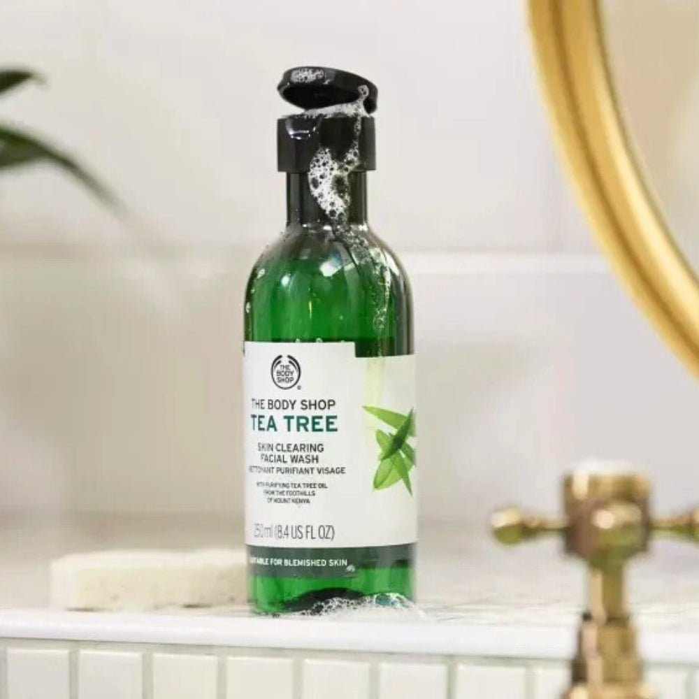 The Body Shop Tea Tree Skin Clearing Facial Wash 250ml