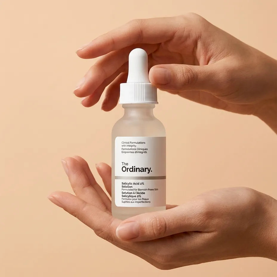 Lightweight acne serum for oily skin in Pakistan humidity